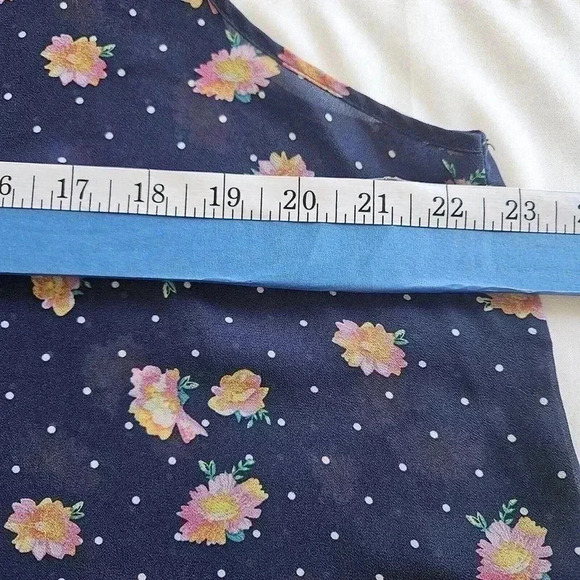 Torrid sz 0 Navy Blue Floral White Polka Dot Tank Semi Sheer Chiffon Blouse - Picture 4 of 5